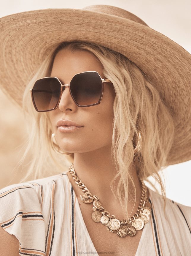 نظارة شمسية معدنية هندسية باللون الذهبي والعاري Jessica Simpson BB6J0F1032